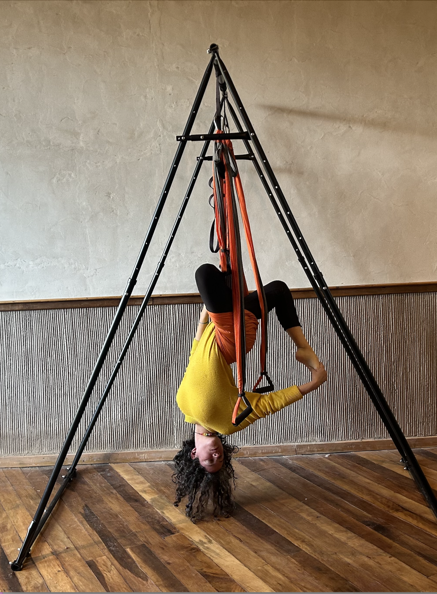 Soporte Ajustable y Plegable – Practica AeroYoga en Casa u Outdoor - Imagen 3