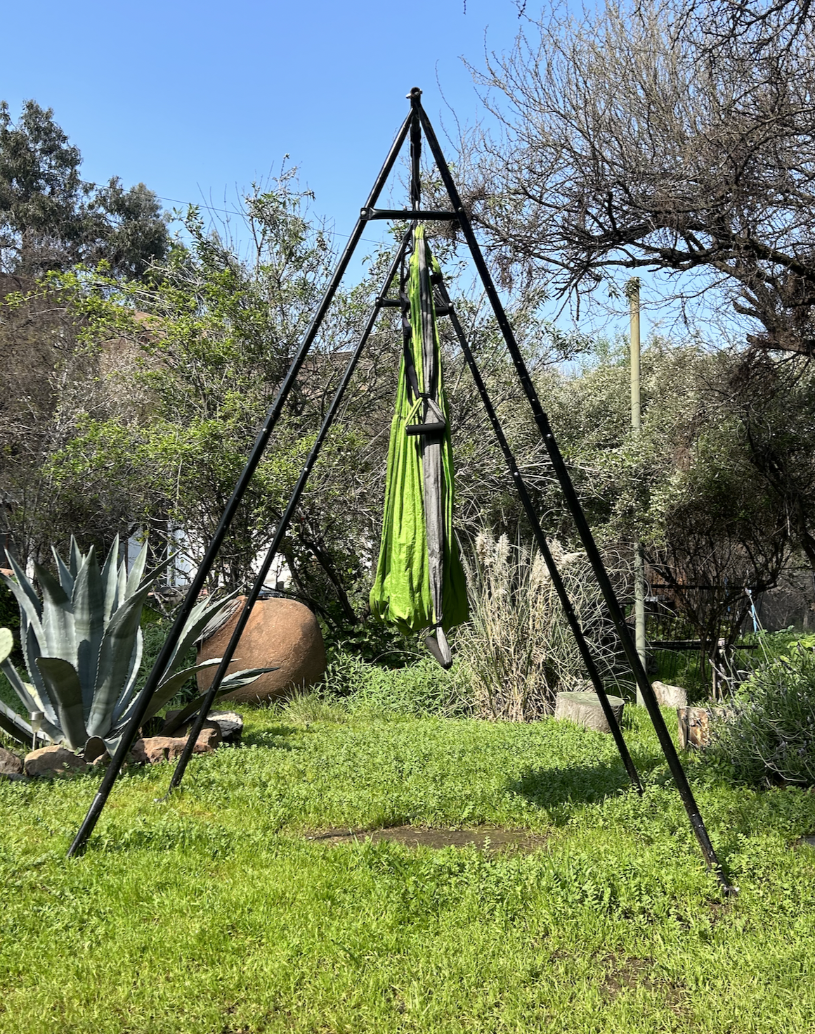 Soporte Ajustable y Plegable – Practica AeroYoga en Casa u Outdoor