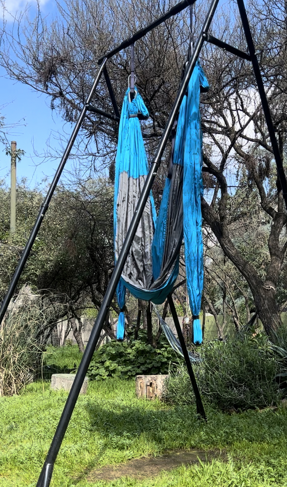 Soporte Ajustable y Plegable – Practica AeroYoga en Casa u Outdoor - Imagen 2